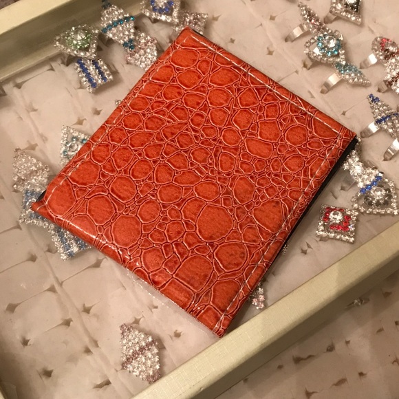 Vintage Men’s FAUX Crocodile Skin Pattern Wallet - Picture 3 of 14